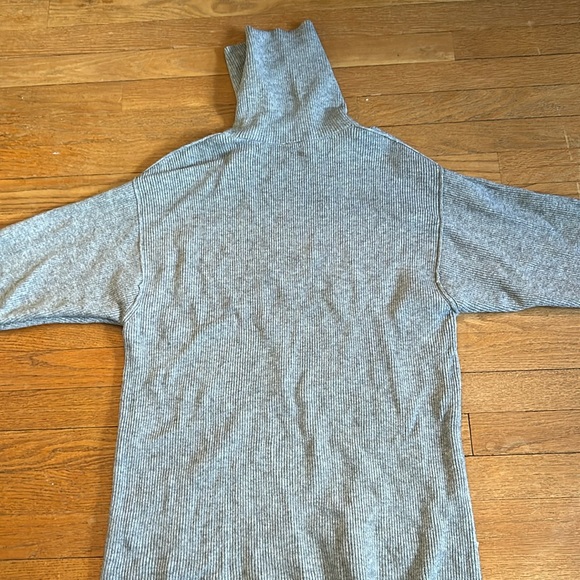 Free People Sweaters - Free People gray turtleneck. Size XS